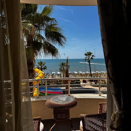In Durres Elio 格勒姆