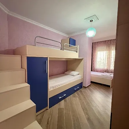 In Durres Elio Golem (Tirana)