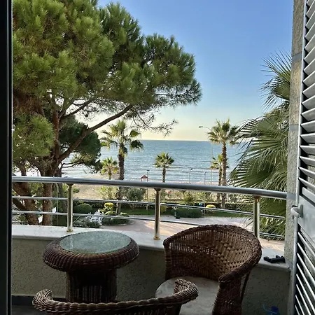 In Durres Elio * Golem (Tirana)