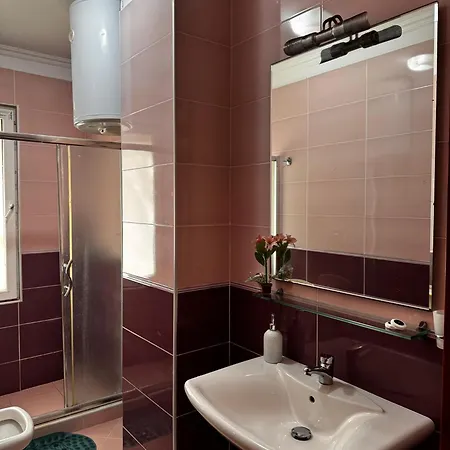 In Durres Elio Apartament Golem (Tirana)