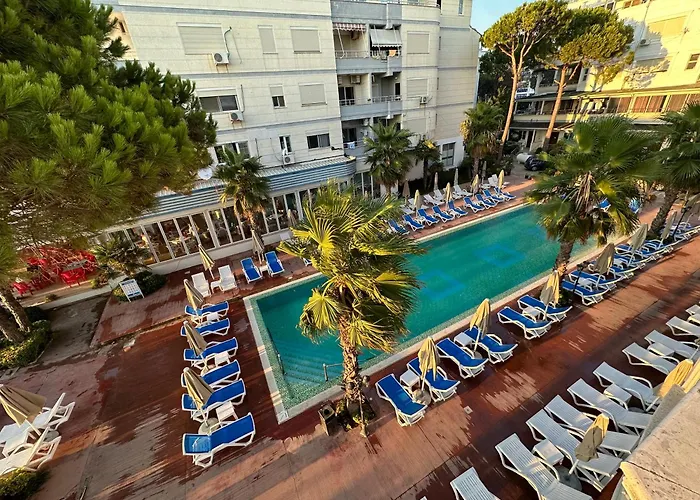 In Durres Elio ゴーレム